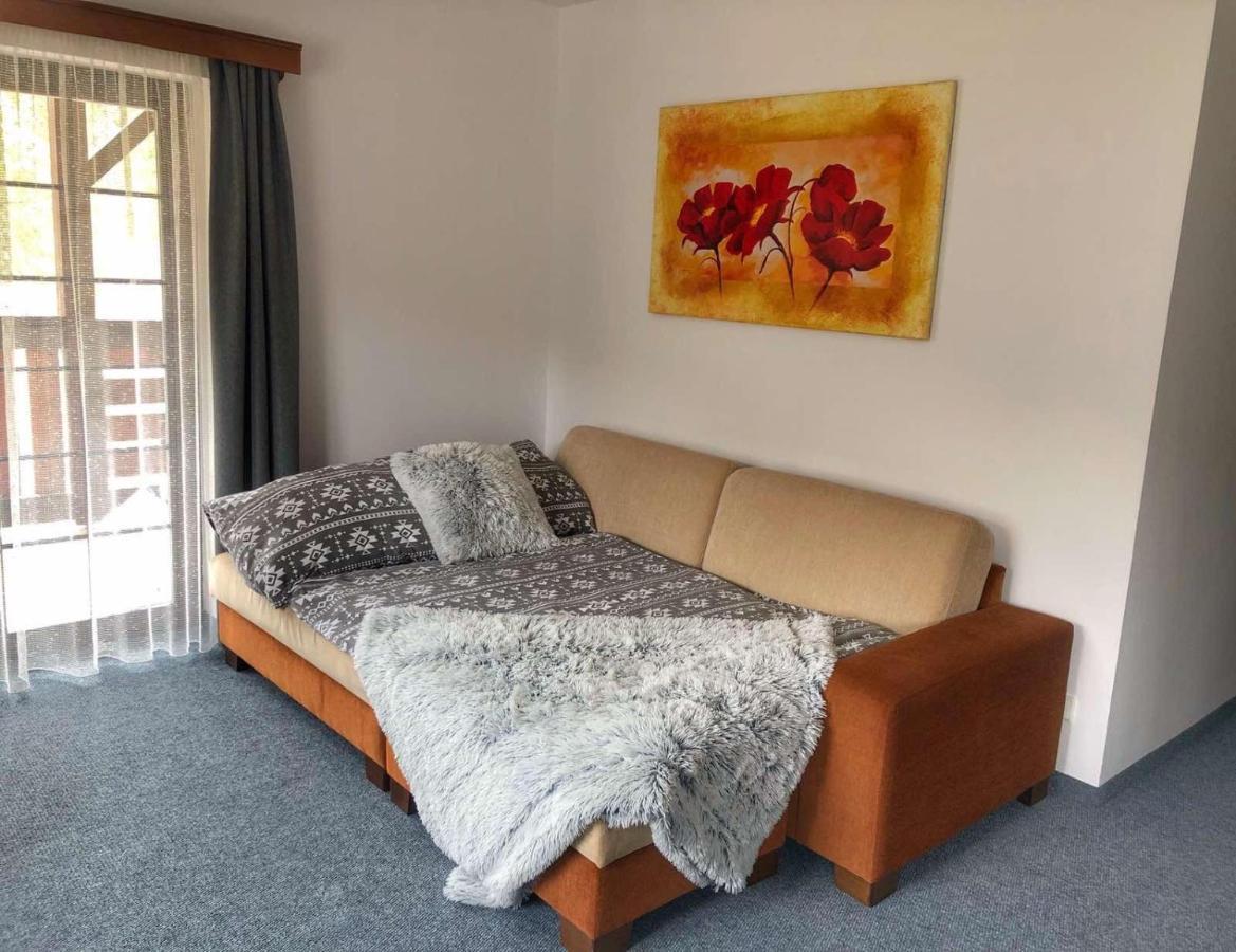 Apartman Renata 10 루좀베로크 외부 사진