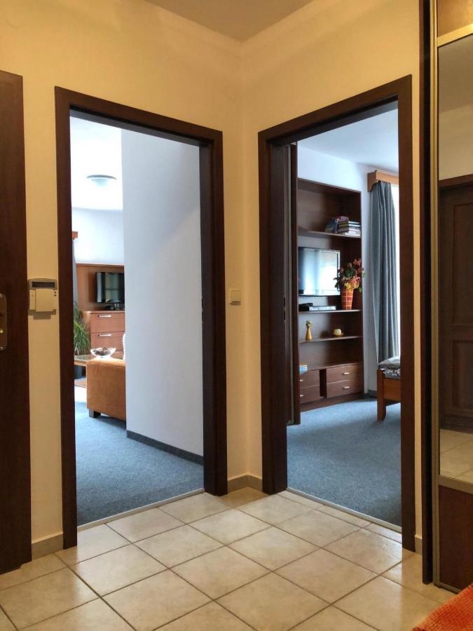 Apartman Renata 10 루좀베로크 외부 사진