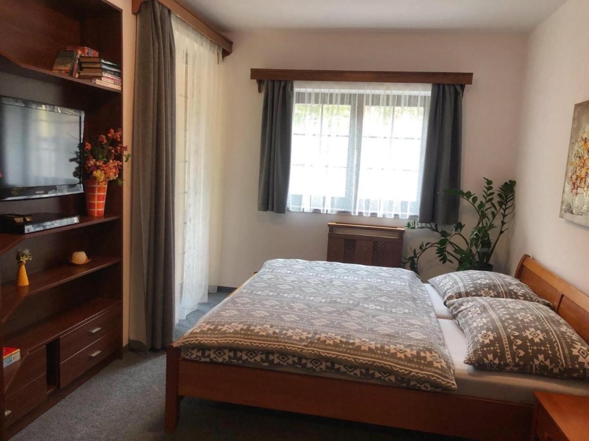 Apartman Renata 10 루좀베로크 외부 사진