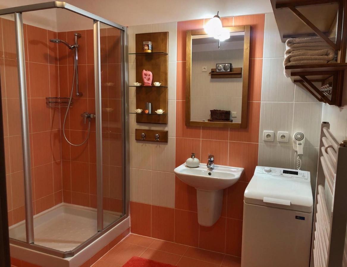 Apartman Renata 10 루좀베로크 외부 사진